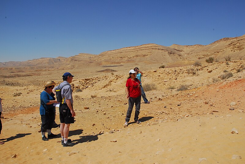 File:Makhtesh Gadol Trip 1990.JPG