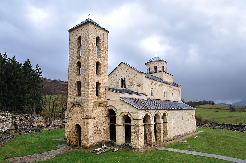 Soubor:Manastir Sopocani.jpg