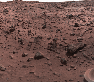 A área de pouso em torno da sonda Viking 1 em Chryse Planitia.