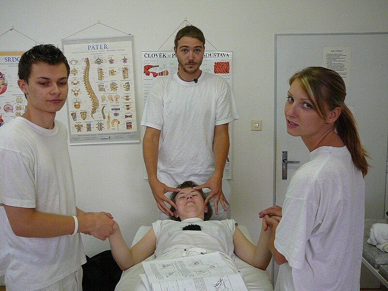 File:Massage training.jpg