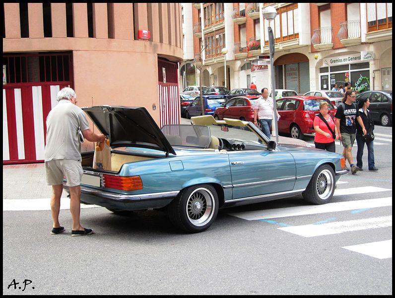 File:Mercedes-Benz 280 SL (R107) (4986345377).jpg