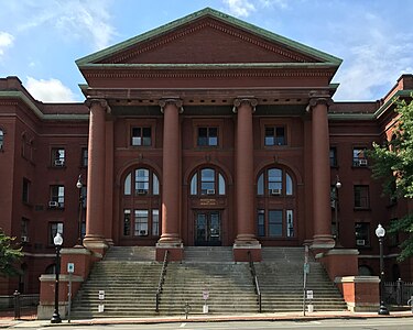 Courthouse building on Cambridge Street Middlesex Probate and Family Court.jpg