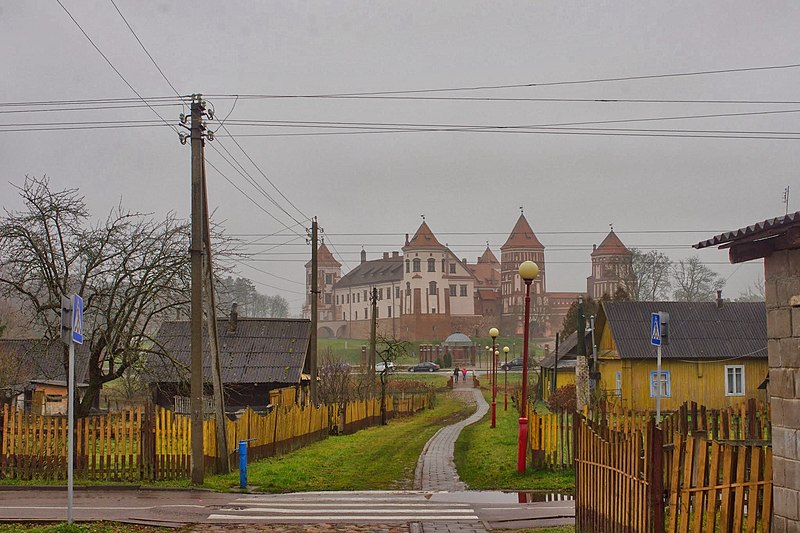 File:Mir, Belarus - panoramio (26).jpg