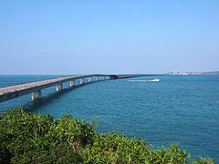 2012年（平成24年）9月 宮古島・伊良部大橋見学ステーションから撮影