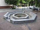 Moabit Waldstrasse Brunnen-001.jpg