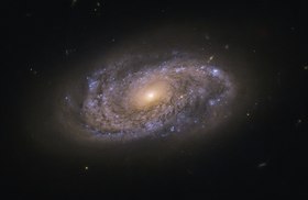 NGC2906 - HST - Potw2015a.tif