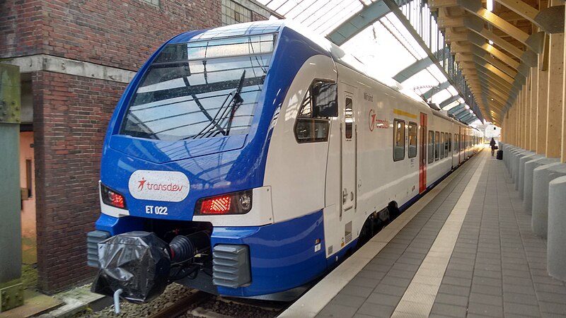 File:NWB ET022 Oldenburg 170511.jpg