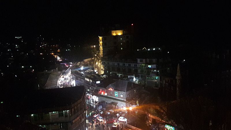 File:Night View Mall Road.jpg