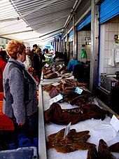 Fish for sale at the Boulogne-sur-Mer market Nord-Pas-de-Calais 2014-04-19 (14087159311).jpg