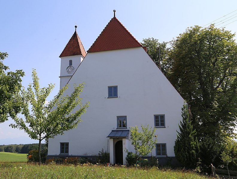 File:Oberrain 4 Schloss Tuntenhausen-5.jpg