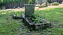 Oettet Friedhof Gravesite for a Soviet slave laborer and a child.jpg