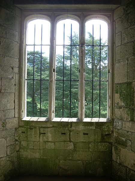 File:Old Wardour Castle 34.JPG