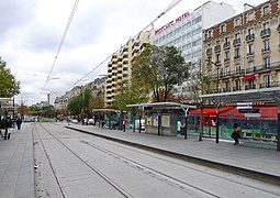 Station du tramway de la ligne T3a.