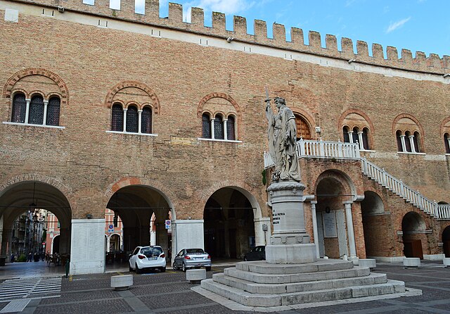 Palazzo dei Trecento