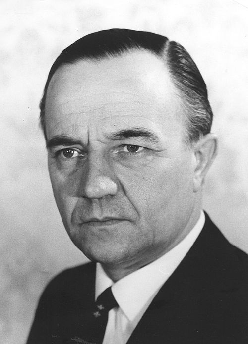 Piet de Jong, Prime Minister from 1967 until 1971.