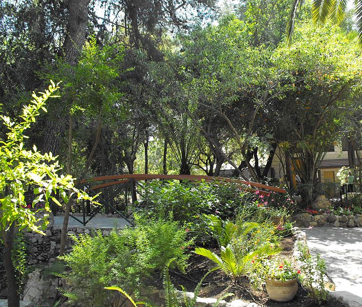 File:PikiWiki Israel 22083 The Garden Tomb - East Jerusalem.JPG