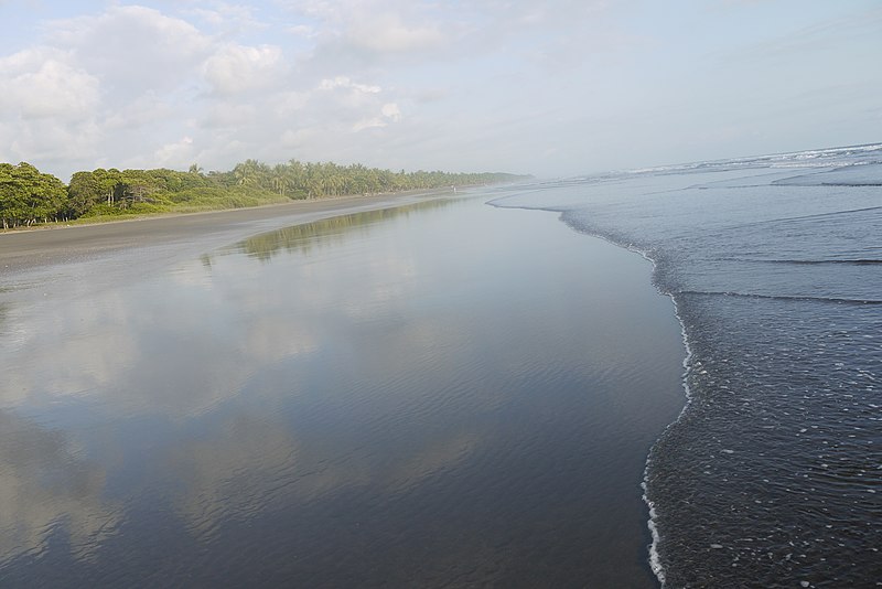 File:Playa Esterillos, Costa Rica..jpg