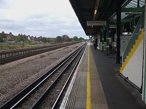 Preston Road stn look west2