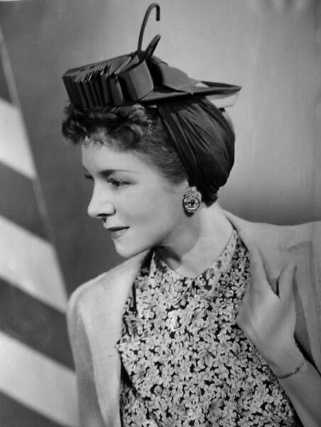 Image: Promotional photograph of Helen Hayes