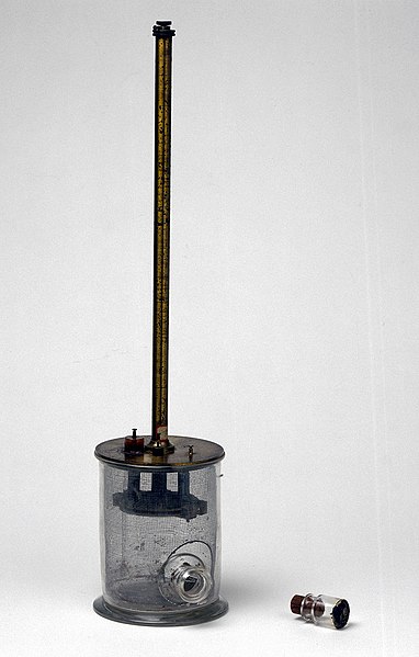 File:Quadrant electrometer built by Pierre Curie, 1880-1890. (9660571325).jpg