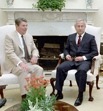President Ronald Reagan and Soviet double agent Oleg Gordievsky.