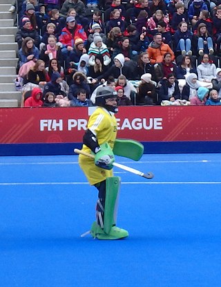 <span class="mw-page-title-main">Sabbie Heesh</span> English field hockey player