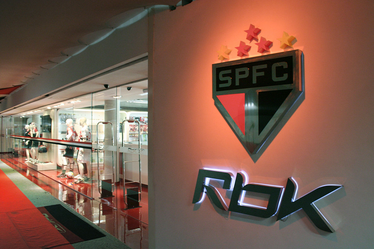 File:Sao paulo-Reebok Concept Store-outside01.jpg - Wikimedia Commons