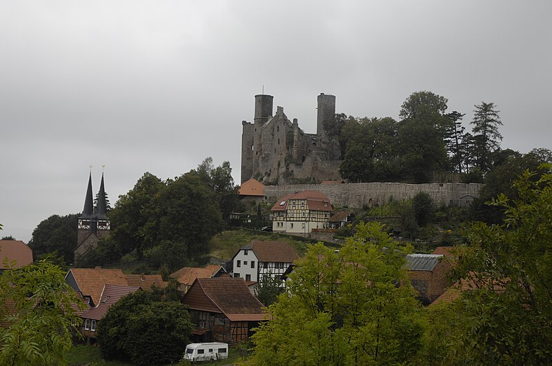 File:Schloss Hanstein, Thüringen, Nähe Witzenhausen.jpg