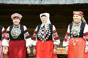 Национальная одежда женщин сету, 2012 год
