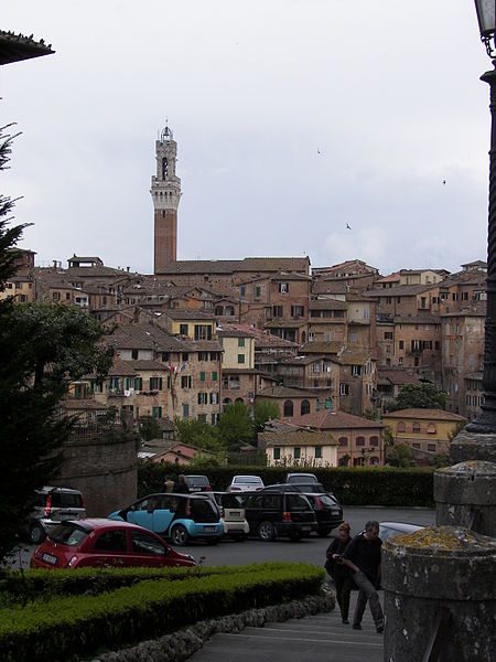 File:Siena with Torre del Mangia 2.jpg