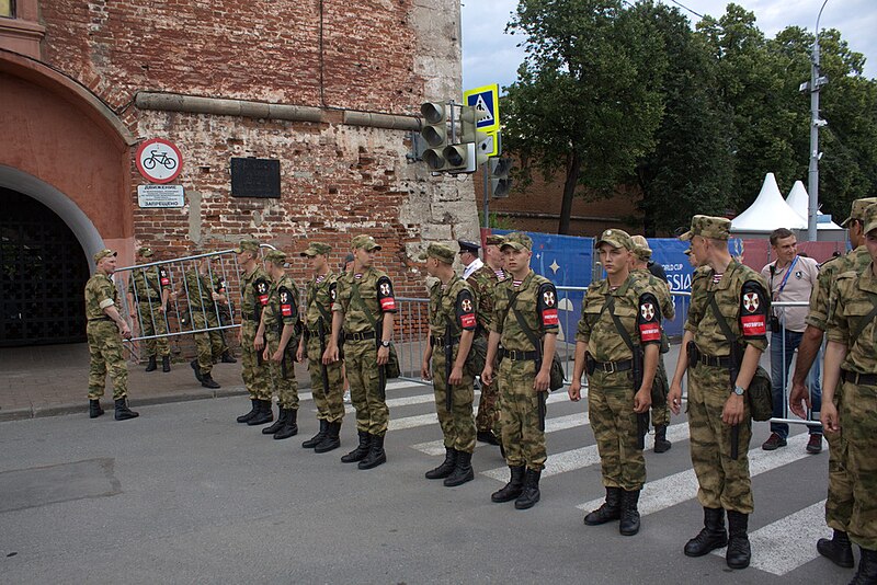 File:Soldiers of the National Guard in the cordon on the FIFA World Cup 2018. Minin and Pozharsky Square, Nizhny Novgorod.jpg