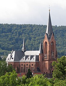 Die neogotische Kirche St. Josef, gebaut 1890–1893