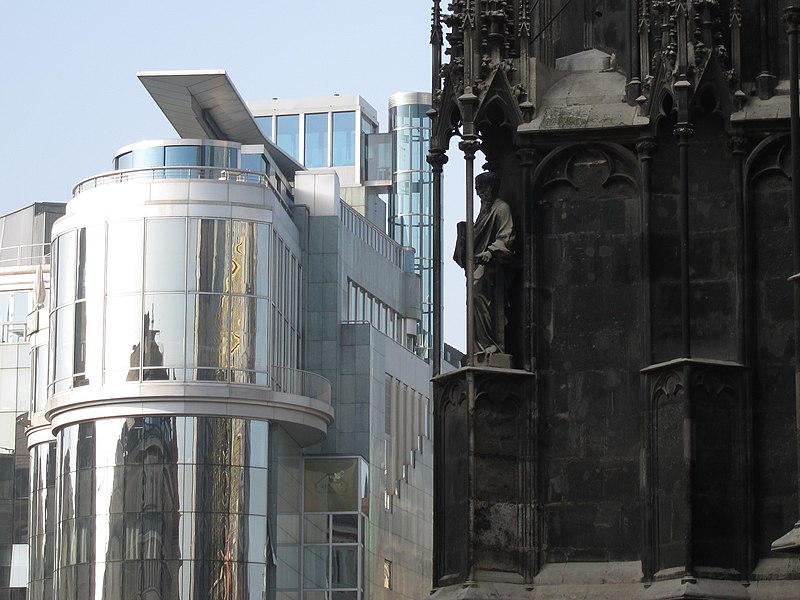 File:St. Stephen's Cathedral and DO ^ CO Hotel, Vienna - panoramio.jpg