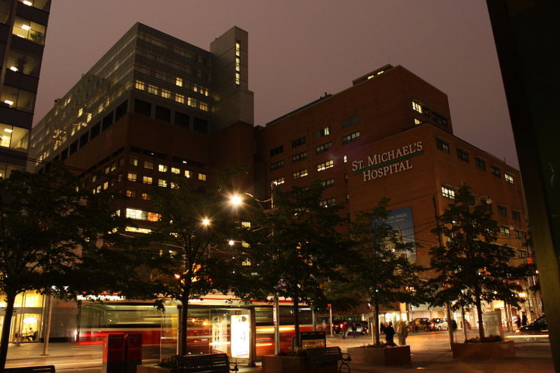 File:StMikesHosp Toronto 8220sc.jpg