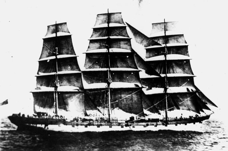 File:StateLibQld 1 147951 Estelle (ship).jpg