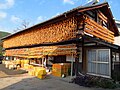 干し柿（ 甲州百目）を作る甲州市松里地区の農家