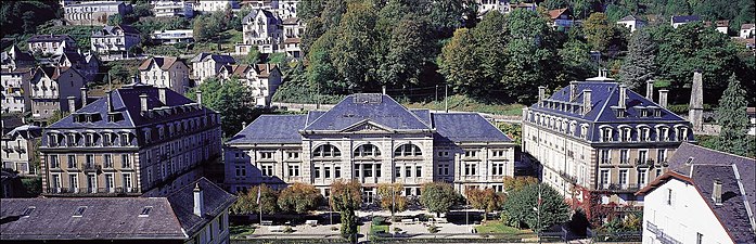 Rénovation des Thermes Napoléon et du Grand Hôtel à Plombières-les-Bains (1932-1933).