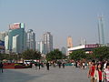 Guangzhou cu CITIC Plaza la dreapta