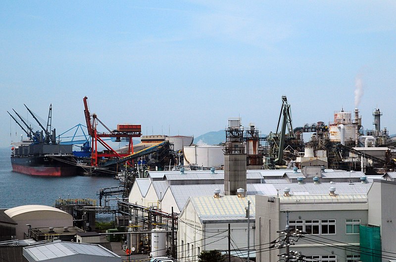 File:Tokuyama-Kudamatsu port.jpg