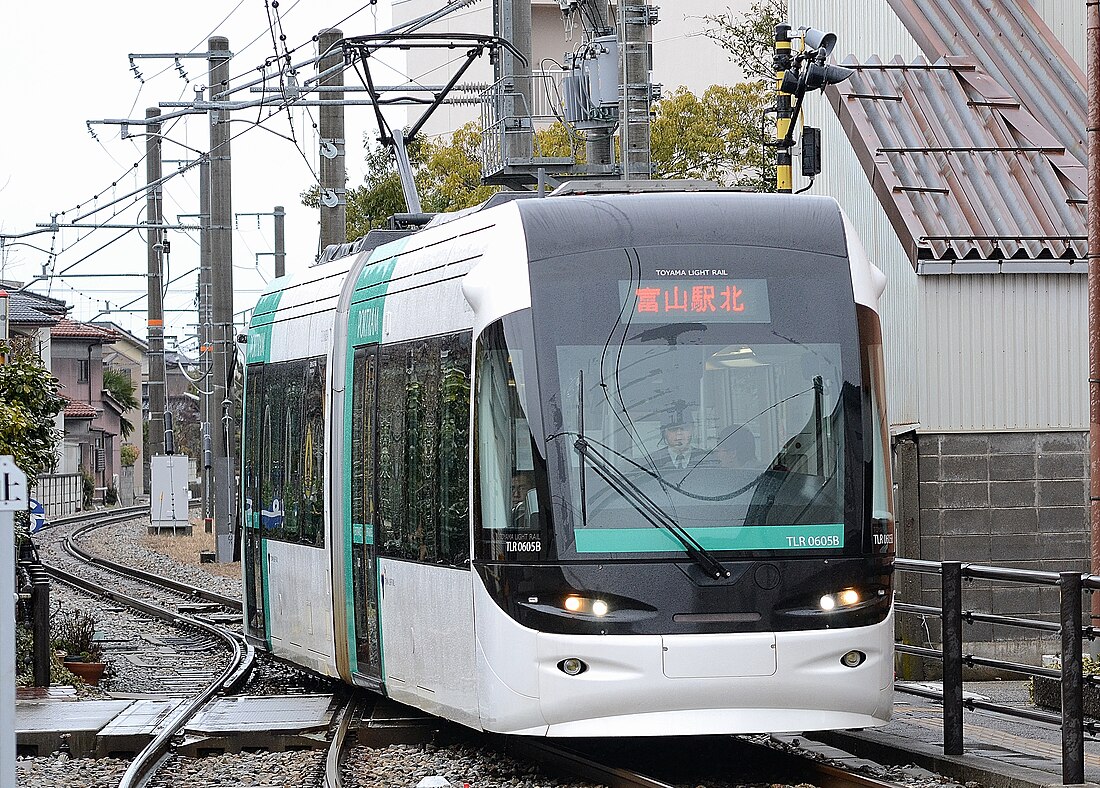 富山輕軌TLR0600型電車