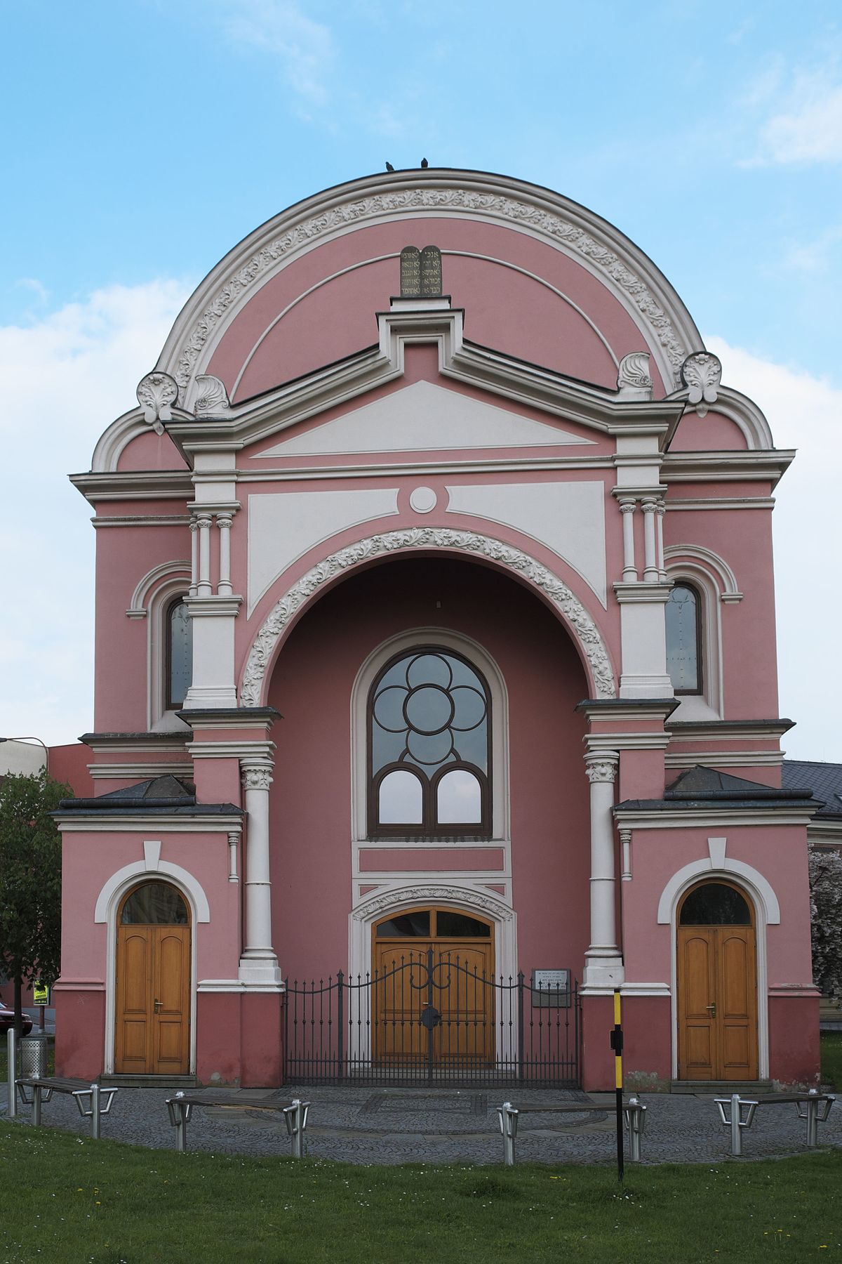 Synagoge (Uherské Hradiště) - Wikipedia