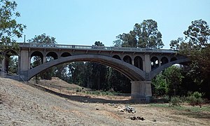 Victoria Bridge Landmark 54.jpg