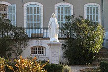 Vierge devant le Séminaire de La Castille.jpg