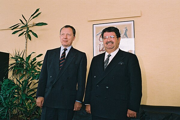 Özal with European Commission President Jacques Delors, 23 May 1989