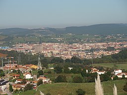 Vista de Torrelavega desde el parque empresarial Besaya.JPG
