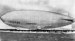 "URSS-B6" all'aeroporto di Dirigiblestroy (circa 1935)[1]