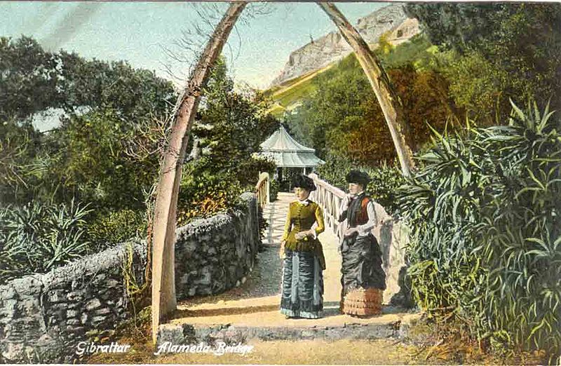 File:Whalebone Arch, Alameda Gardens.jpg