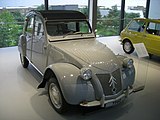 Autostadt (1960 Citroën 2CV)