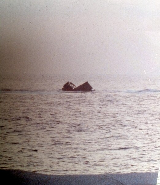 File:Wreck of the ferry Città di Trapani.jpg