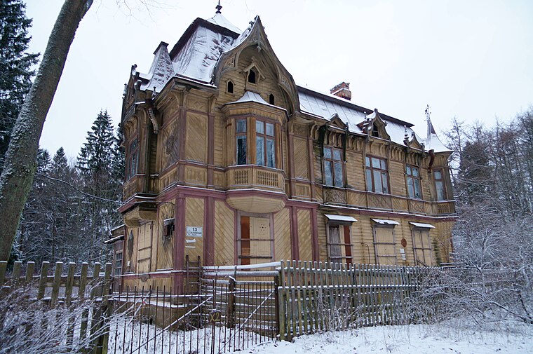 Messmacher Dacha (Shuvalovsky Park)